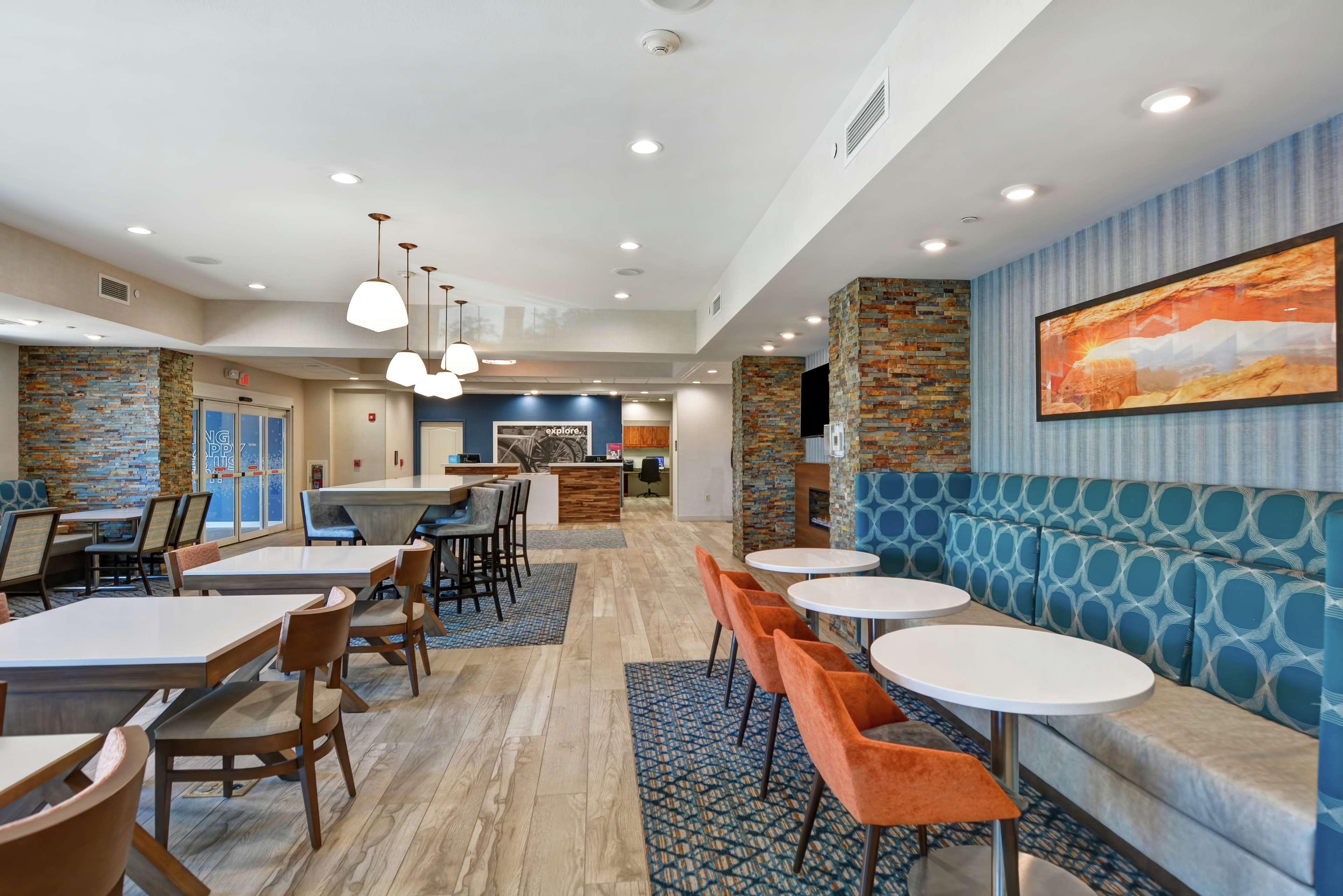Hampton Inn Moab Arches National Park Exterior photo