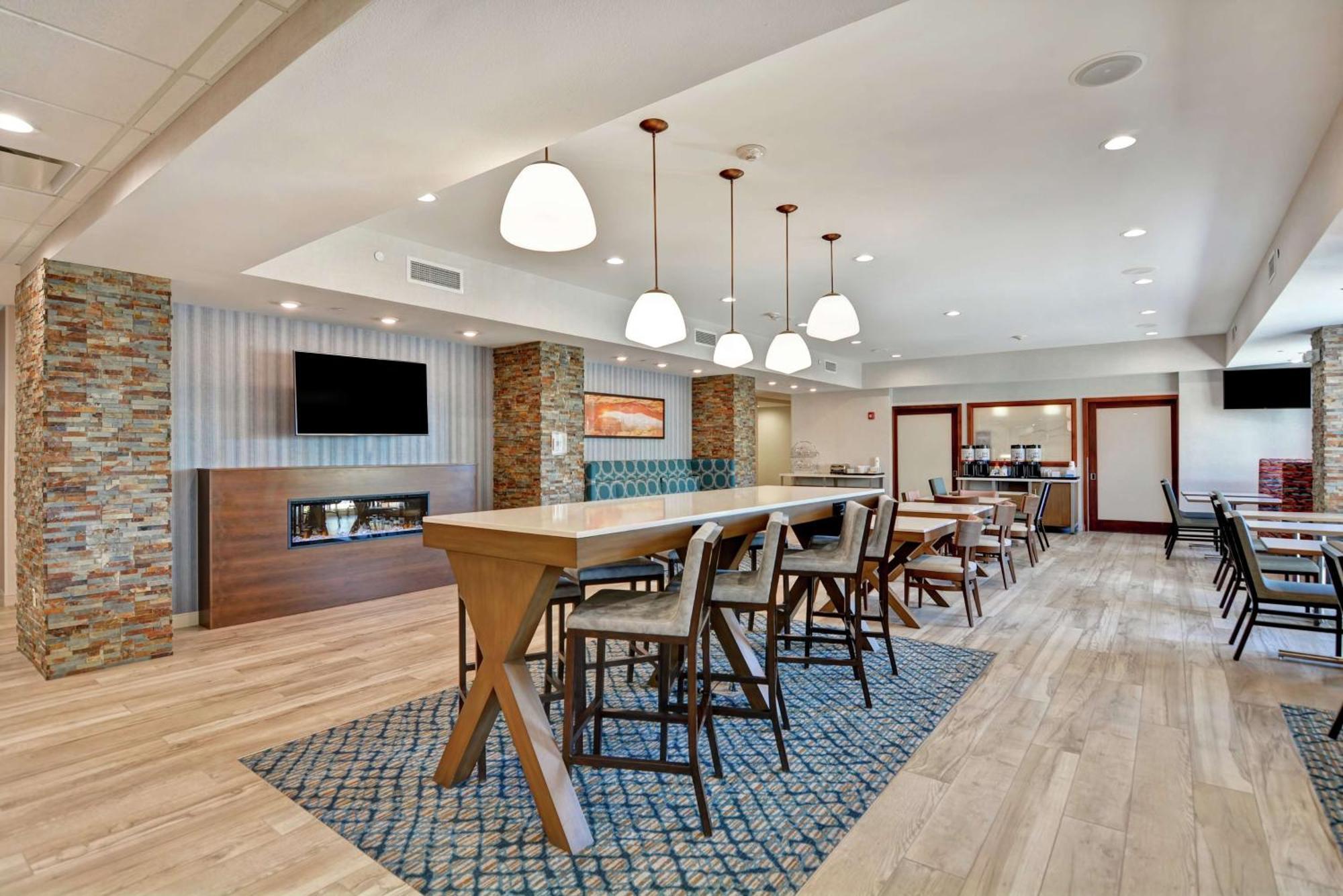 Hampton Inn Moab Arches National Park Exterior photo