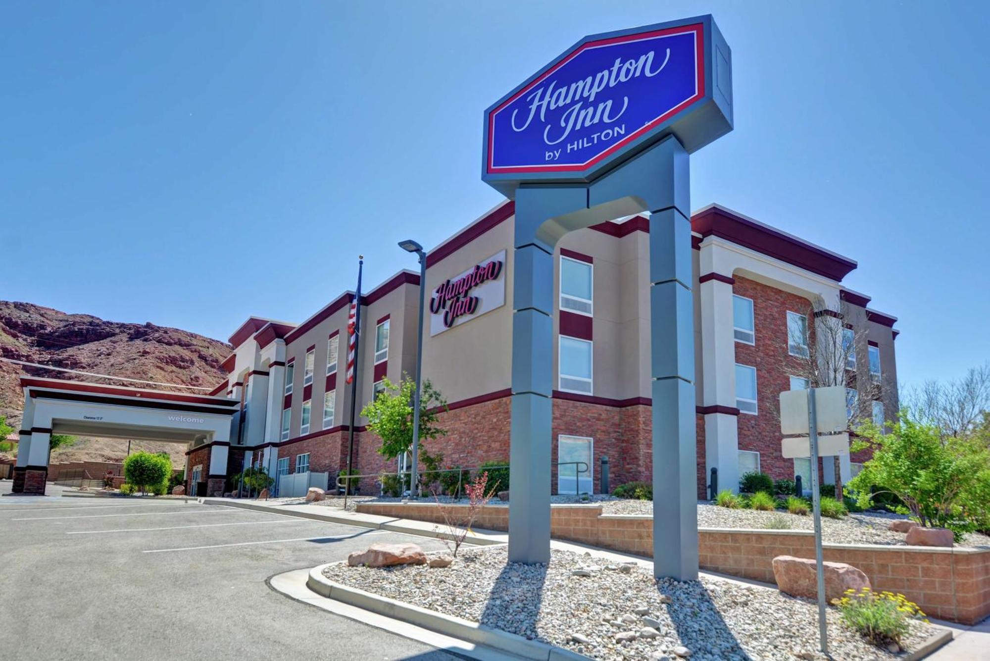 Hampton Inn Moab Arches National Park Exterior photo